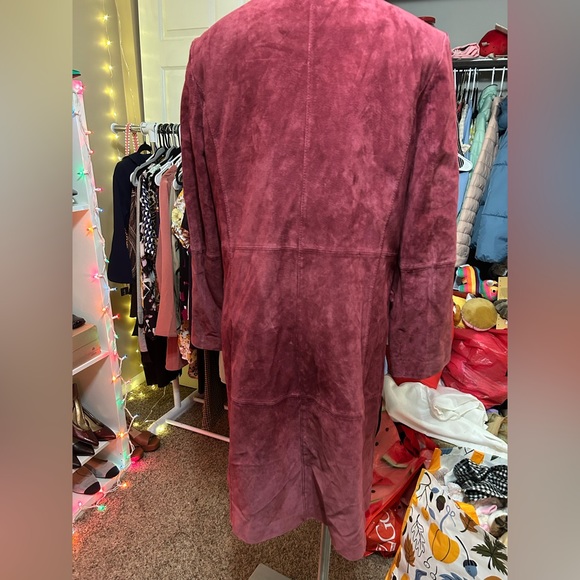 B By Bernardo Long Suede Maroon Coat - Picture 8 of 11